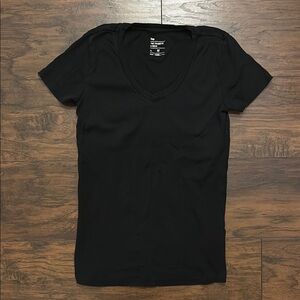 Gap Black V-Neck Women's Top